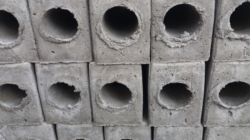 [BTENDPG80] BETONEINDPAAL GAT Ø 80 90 CM 40 CM RABAT