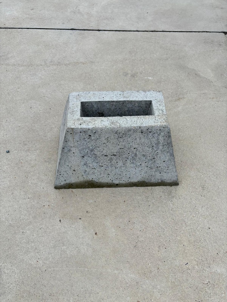 [BTNGRNDLBLK] BETONNEN GRENDELBLOK